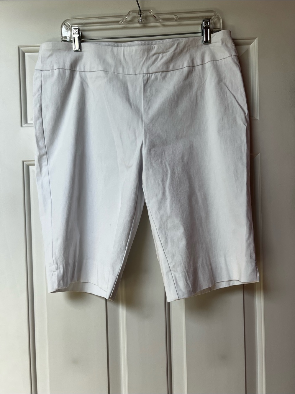Zac & Rachel Slim White Bermuda Shorts